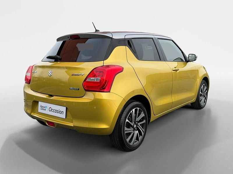 Occasion Suzuki Swift Style 83 PK (61 kW) 2022 Geel Hatchback