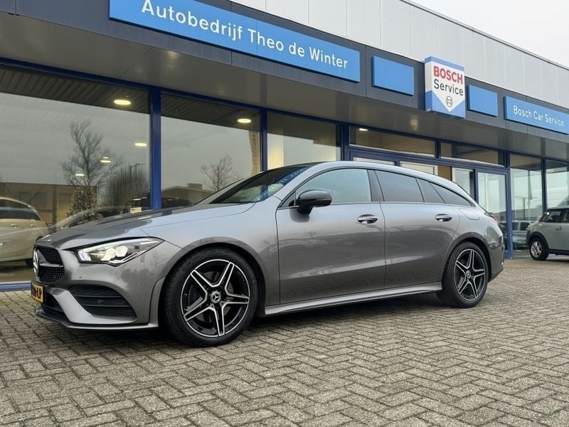 Grijs Gebruikt 2021 Mercedes CLA200 Advantage Stationwagen | € 29.995 (Eerlijke prijs) - Afbeelding 1/4