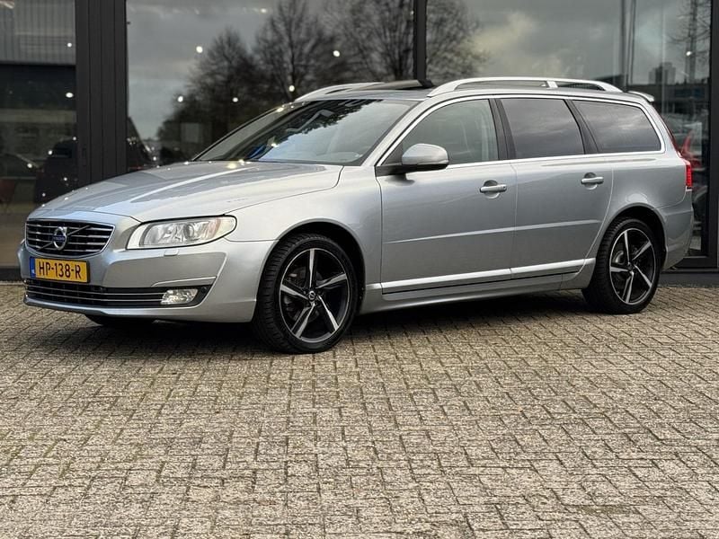 Grijs Gebruikt 2015 Volvo V70 Inscription Stationwagen | € 6.950 (Iets duurder) - Afbeelding 1/4