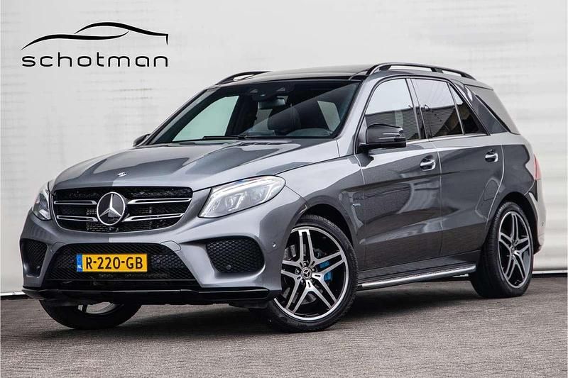 Grijs Occasion 2018 Mercedes GLE500 Sport Edition SUV | € 37.500 - Afbeelding 1/4