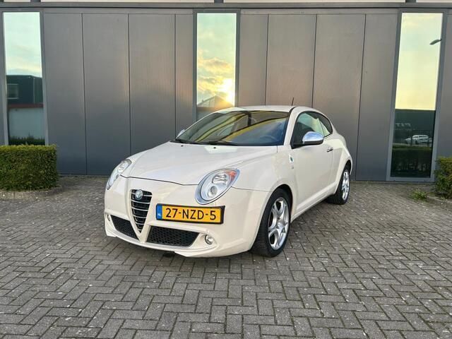 Wit Gebruikt 2011 Alfa Romeo MiTo Progression Hatchback | € 7.650 (Eerlijke prijs) - Afbeelding 1/4