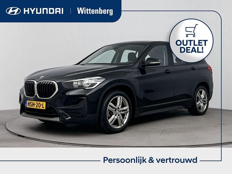 Zwart Gebruikt 2021 BMW X1 SUV | € 29.400 (Eerlijke prijs) - Afbeelding 1/4