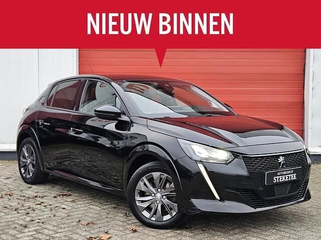 Zwart Gebruikt 2021 Peugeot e-208 Active Hatchback | € 14.950 (Goede deal) - Afbeelding 1/4