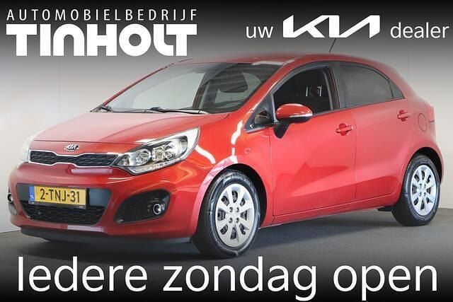 Rood Gebruikt 2014 Kia Rio Hatchback | € 8.950 (Eerlijke prijs) - Afbeelding 1/4