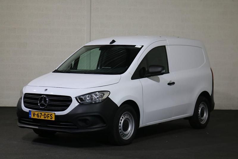 Wit Gebruikt 2022 Mercedes Citan 110 Van | € 19.950 (Eerlijke prijs) - Afbeelding 1/4