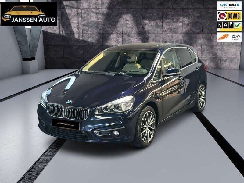 Blauw, metallic lak Gebruikt 2015 BMW 218 Active Tourer M Sport MPV | € 14.900 (Eerlijke prijs) - Afbeelding 1/4