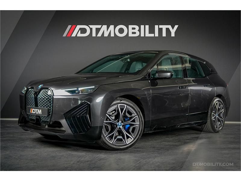 Grijs Gebruikt 2022 BMW iX Executive SUV | € 59.950 (Super prijs) - Afbeelding 1/4