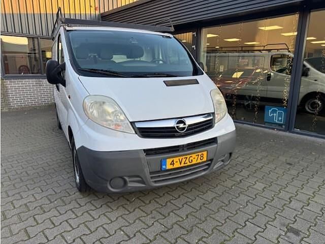 Wit Gebruikt 2012 Opel Vivaro MPV | € 3.900 (Super prijs) - Afbeelding 1/4