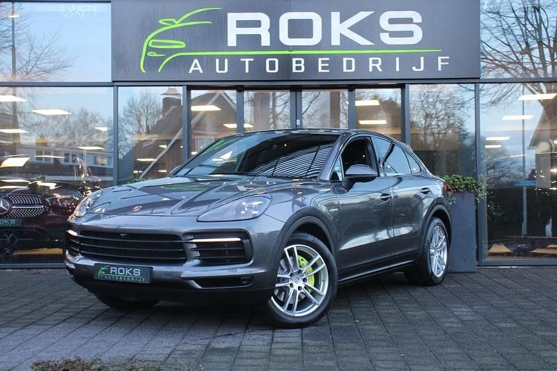 Grijs (metallic) Occasion 2021 Porsche Cayenne SUV | € 69.850 (Super prijs) - Afbeelding 1/4