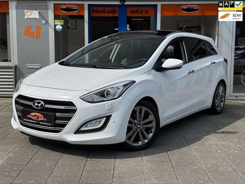 Wit Gebruikt 2016 Hyundai i30 Premium Stationwagen | € 12.950 (Eerlijke prijs) - Afbeelding 1/4