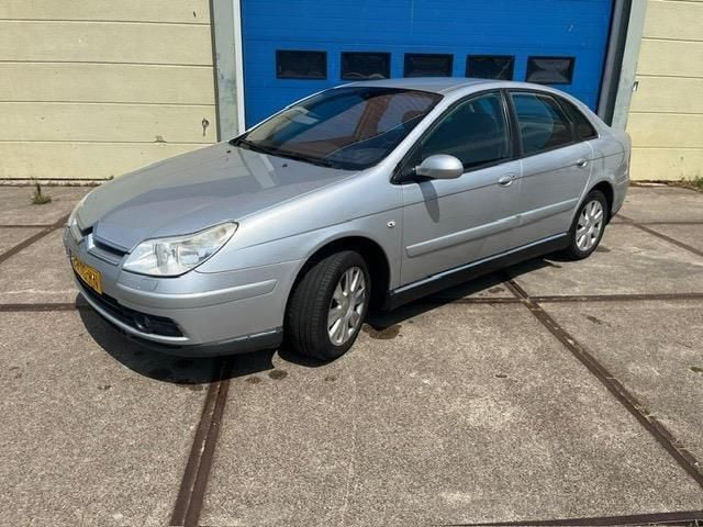 Grijs Gebruikt 2006 Citroën C5 Stationwagen | € 2.499 (Iets duurder) - Afbeelding 1/4
