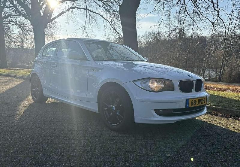 Occasion BMW 116 122 PK (89 kW) 2009 Wit Hatchback