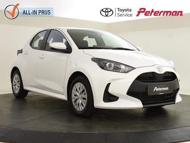 Wit Gebruikt 2023 Toyota Yaris Active Hatchback | € 16.899 (Goede deal) - Afbeelding 1/4