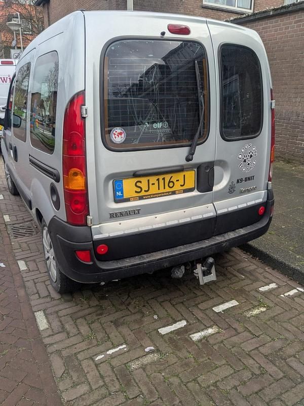 Grijs Gebruikt 2003 Renault Kangoo MPV | € 2.500 (Goede deal) - Afbeelding 1/4