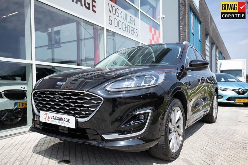 Zwart Gebruikt 2022 Ford Kuga Vignale SUV | € 28.950 (Iets duurder) - Afbeelding 1/4