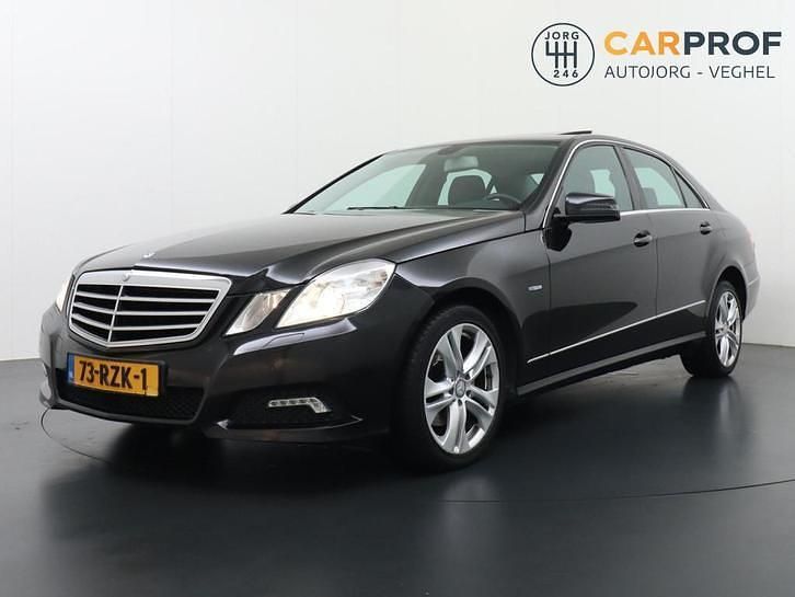Gebruikt 2010 Mercedes E220 | € 6.995 (Iets duurder) - Afbeelding 1/4