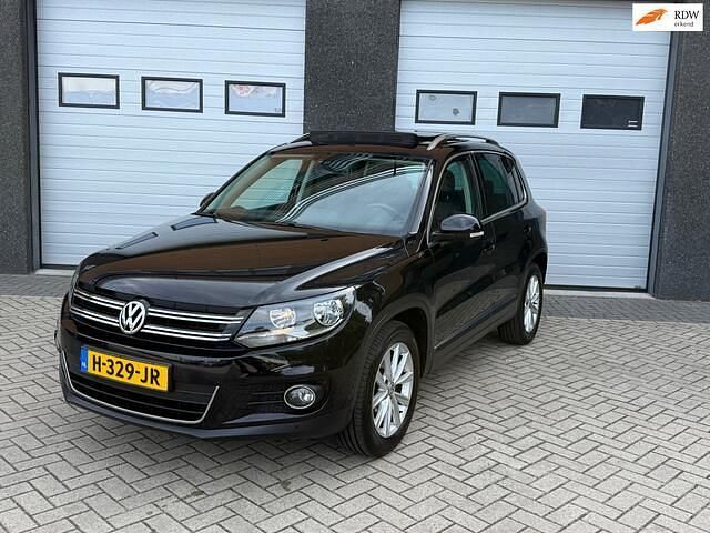 Zwart Gebruikt 2014 VW Tiguan R-line Edition SUV | € 15.499 (Eerlijke prijs) - Afbeelding 1/4