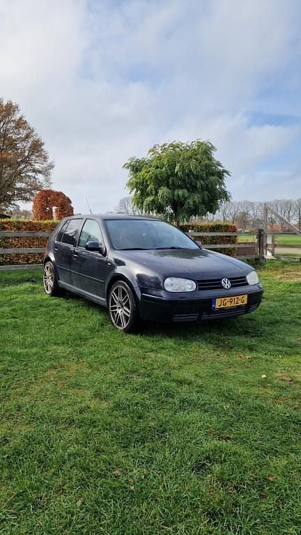 Gebruikt 2002 VW Golf IV | € 1.999 (Goede deal) - Afbeelding 1/4