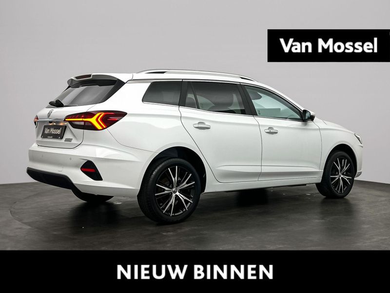 Stationwagon Nieuw 2025 MG MG5 EV Luxury Stationwagen | € 32.150 (Super prijs) - Afbeelding 1/4