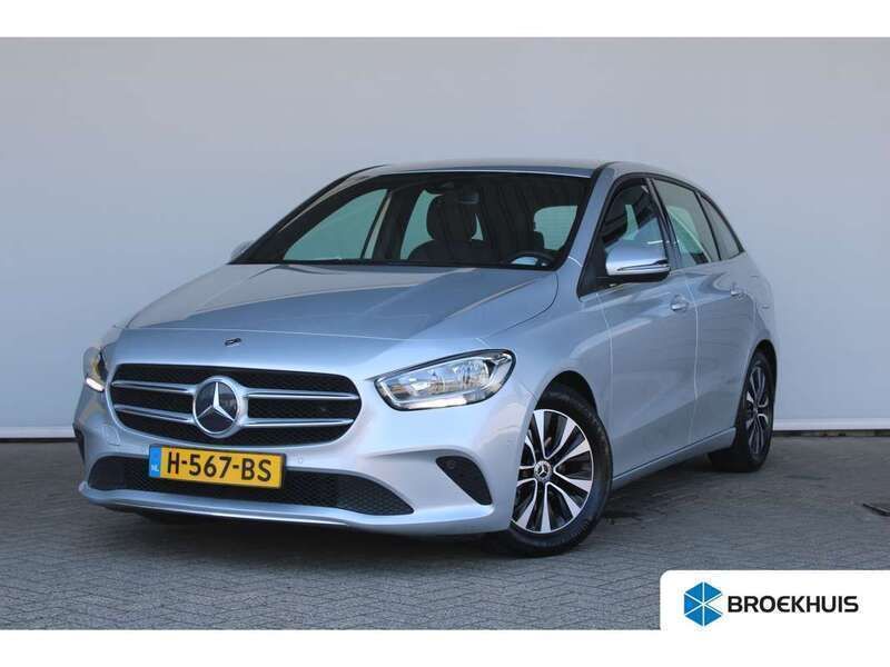 Grijs Gebruikt 2020 Mercedes B180 Business MPV | € 22.900 (Goede deal) - Afbeelding 1/4