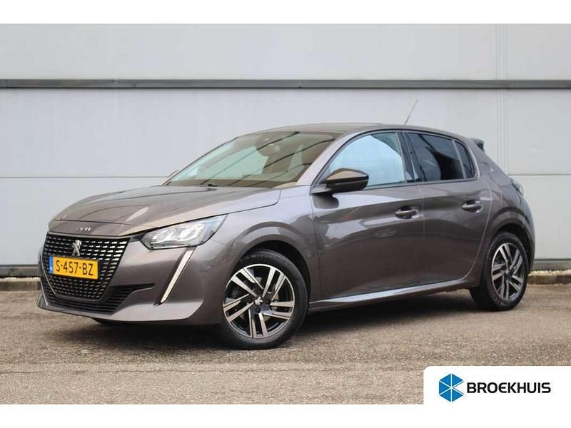 Grijs, metallic lak Gebruikt 2023 Peugeot 208 Allure Hatchback | € 19.400 (Eerlijke prijs) - Afbeelding 1/4