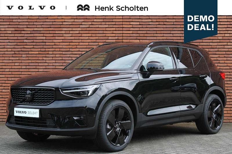 Zwart Gebruikt 2025 Volvo XC40 Plus SUV | € 48.950 (Iets duurder) - Afbeelding 1/2