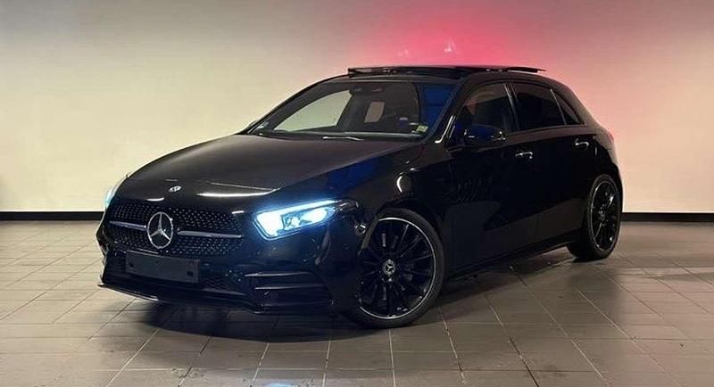 Zwart Gebruikt 2019 Mercedes 250 Premium Plus Stationwagen | € 25.500 (Goede deal) - Afbeelding 1/4