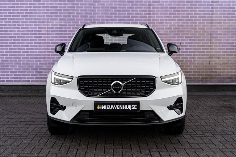 Occasion Volvo XC40 Core 261 PK (191 kW) 2024 Wit SUV