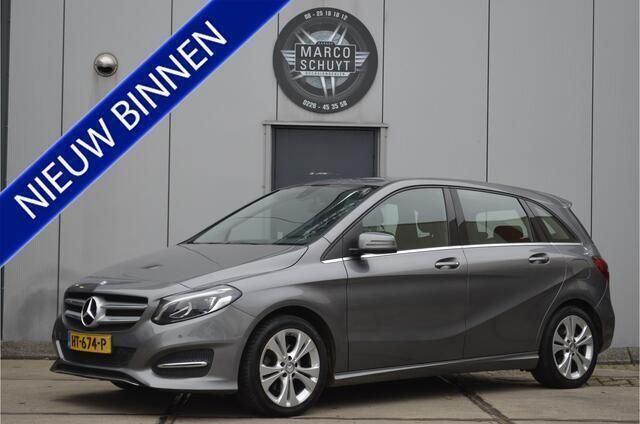 Grijs Gebruikt 2016 Mercedes B180 Ambition MPV | € 13.950 (Eerlijke prijs) - Afbeelding 1/4