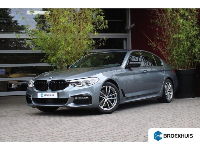 Grijs Gebruikt 2017 BMW 530 Executive Sedan | € 31.895 (Duur) - Afbeelding 1/4