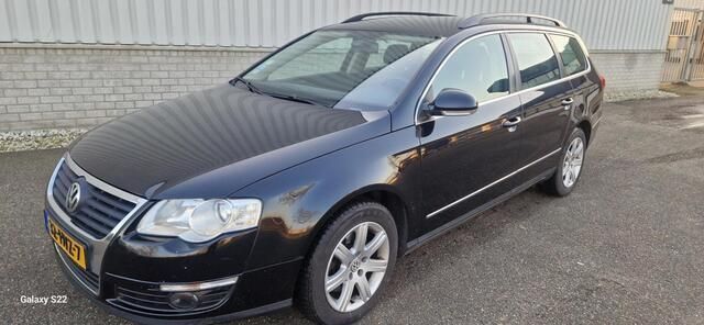 Zwart Gebruikt 2009 VW Passat Comfortline Stationwagen | € 2.650 (Eerlijke prijs) - Afbeelding 1/4
