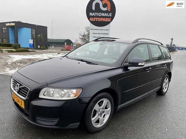 Zwart Occasion 2011 Volvo V50 Momentum Stationwagen | € 2.250 (Eerlijke prijs) - Afbeelding 1/4