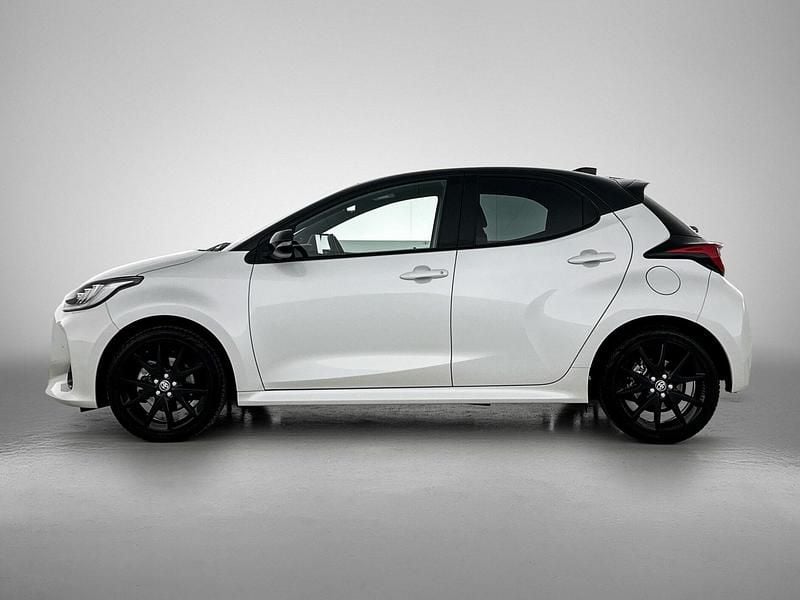 Occasion Toyota Yaris Executive 116 PK (85 kW) 2022 Wit parelmoer Hatchback