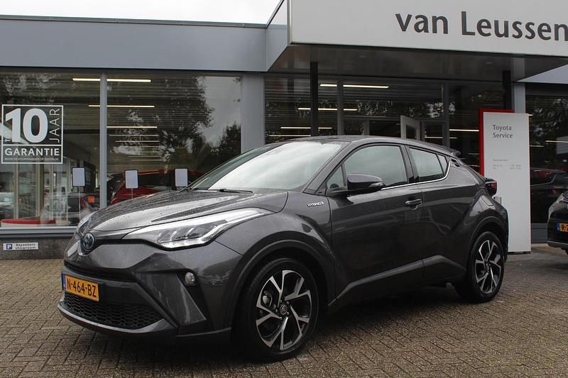 Grijs Occasion 2021 Toyota C-HR SUV | € 21.999 (Goede deal) - Afbeelding 1/1