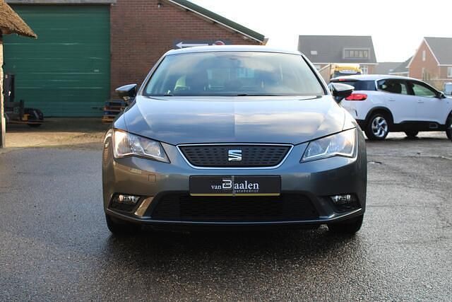 Occasion Seat Leon CONNECT 116 PK (85 kW) 2015 Grijs (metallic) Hatchback
