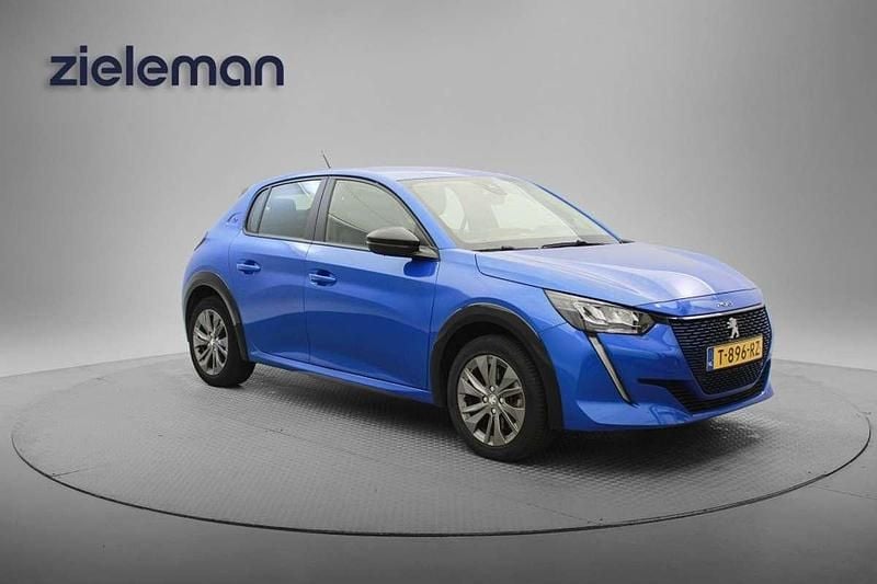 Blauw Gebruikt 2023 Peugeot e-208 Active Hatchback | € 15.799 (Goede deal) - Afbeelding 1/4