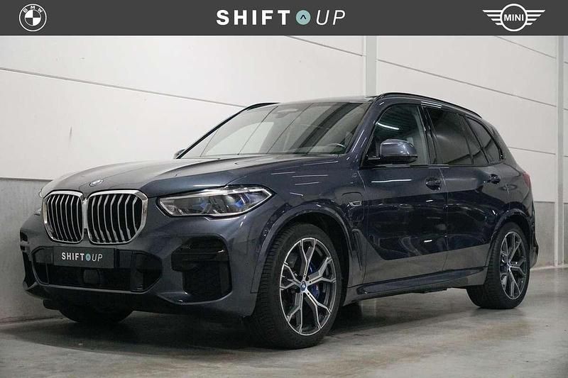 Grijs Gebruikt 2022 BMW X5 M Sport SUV | € 65.940 (Eerlijke prijs) - Afbeelding 1/3