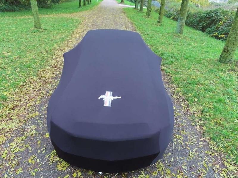 Zwart Gebruikt 2010 Ford Mustang Coupé | € 24.500 - Afbeelding 1/4