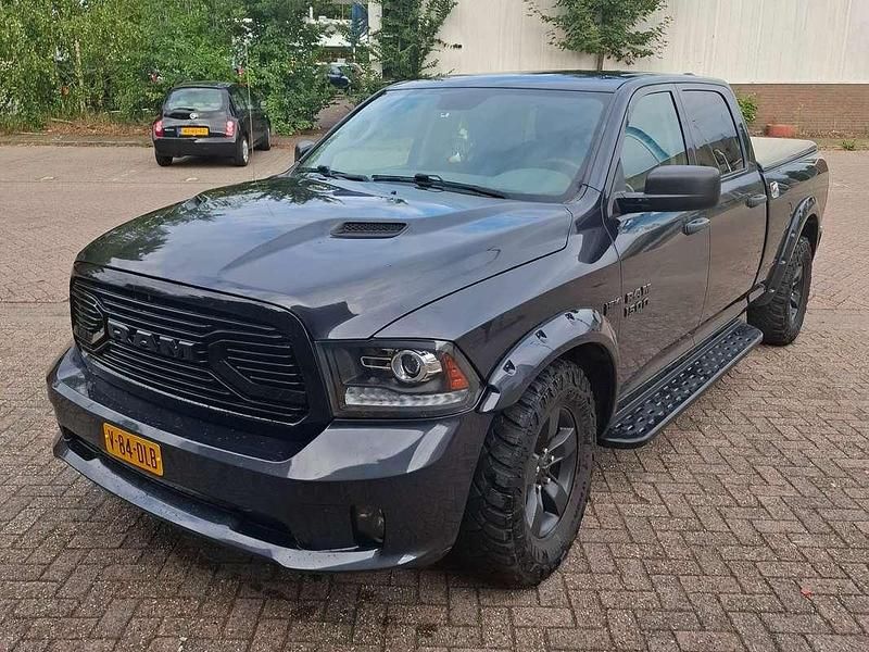Grijs Gebruikt 2017 Dodge Ram Pickup | € 35.000 (Duur) - Afbeelding 1/4