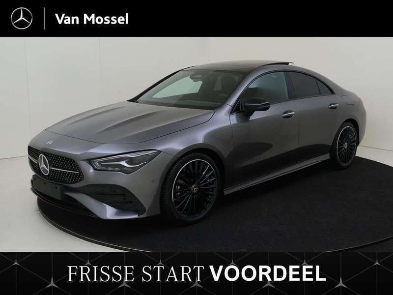 , metallic lak Nieuw 2024 Mercedes CLA180 AMG line Sedan | € 56.410 - Afbeelding 1/4
