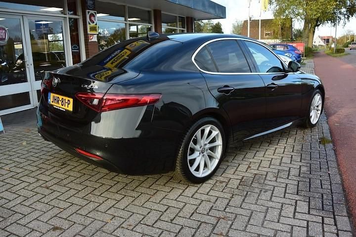 Occasion Alfa Romeo Giulia Super 200 PK (147 kW) 2017 Zwart Sedan