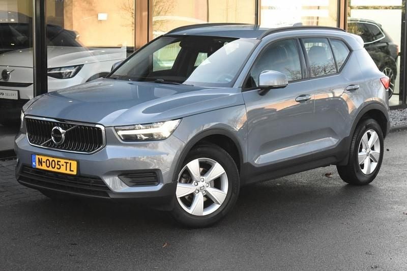 Occasion Volvo XC40 Momentum 129 PK (94 kW) 2022 Grijs SUV