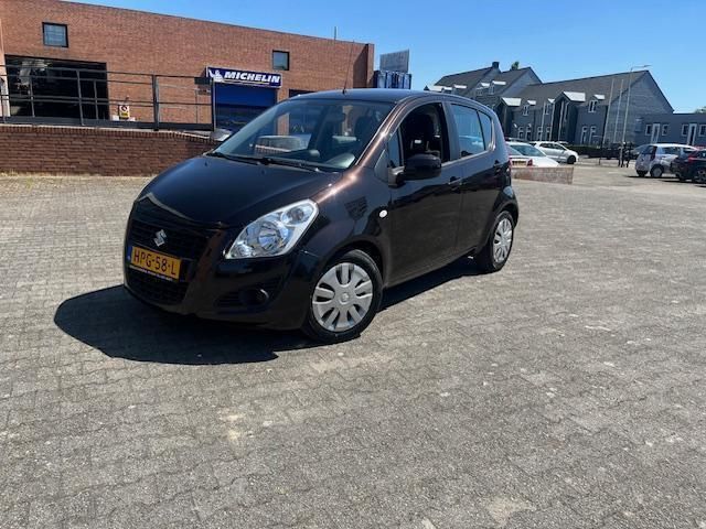Bruin Gebruikt 2013 Suzuki Splash Comfort Hatchback | € 6.295 (Eerlijke prijs) - Afbeelding 1/4