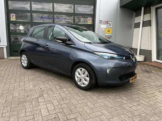 Occasion Renault Zoe Life 68 kW (93 PK) 2017 Grijs Hatchback