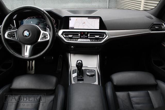 Occasion BMW 330 Executive 258 PK (189 kW) 2019 Blauw Stationwagen