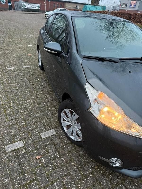 Occasion Peugeot 208 81 PK (59 kW) 2012 Hatchback