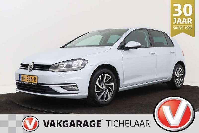 Wit Gebruikt 2018 VW Golf VII Sound Hatchback | € 14.499 (Eerlijke prijs) - Afbeelding 1/3