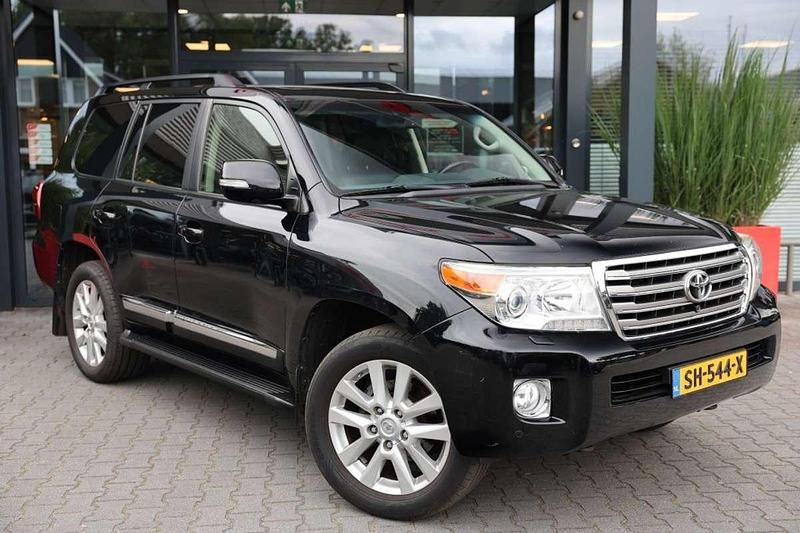 Zwart Gebruikt 2013 Toyota Land Cruiser Executive SUV | € 34.995 (Goede deal) - Afbeelding 1/4