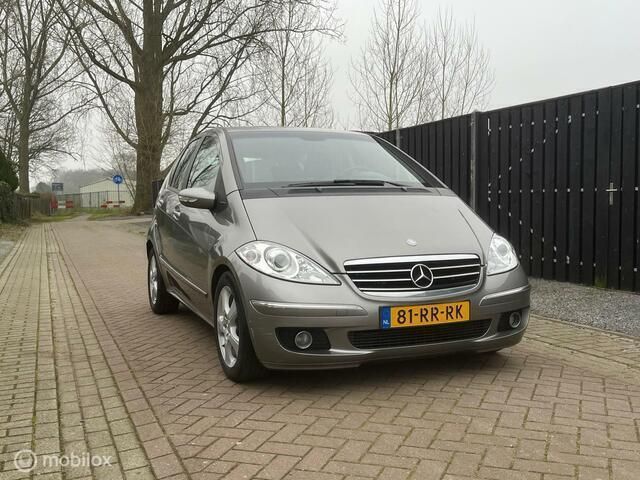 Grijs Gebruikt 2005 Mercedes A180 Avantgarde MPV | € 3.999 (Eerlijke prijs) - Afbeelding 1/4