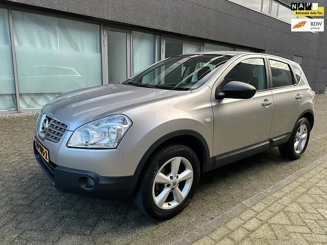 Grijs (metallic) Gebruikt 2008 Nissan Qashqai Acenta SUV | € 5.749 (Eerlijke prijs) - Afbeelding 1/4
